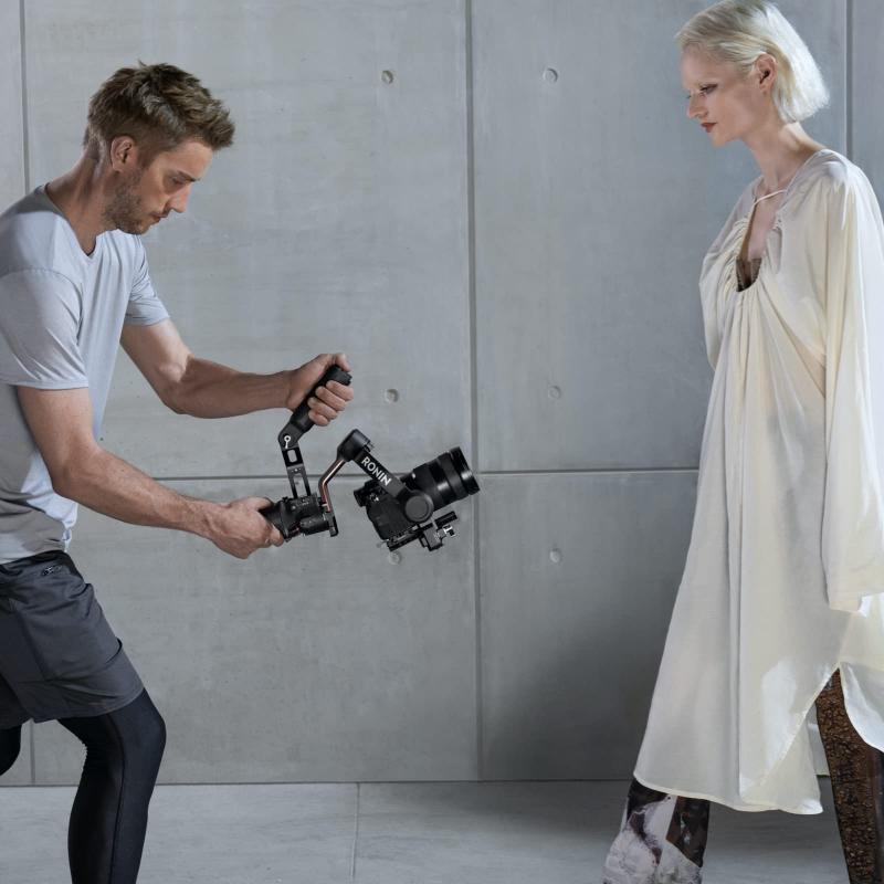 Balancing Your Camera on a 3-Axis Gimbal Stabilizer