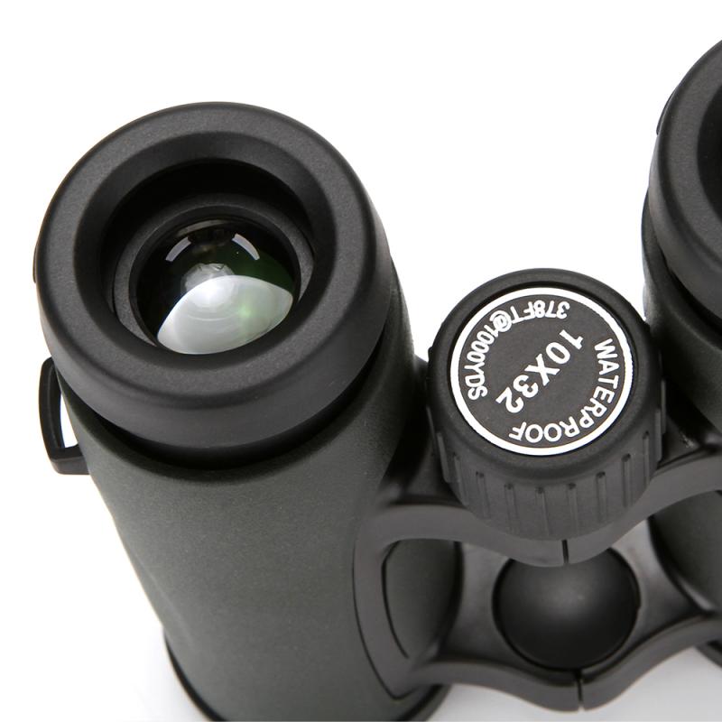 Magnification power of 10x binoculars for long-distance viewing