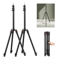 K&F CONCEPT 2 supporti per luci pieghevoli in alluminio da 2,0 m con viti da 1/4" e borsa - per luci video e da studio K&F CONCEPT 2 supporti per luci pieghevoli in alluminio da 2,0 m con viti da 1/4" e borsa - per luci video e da studio
