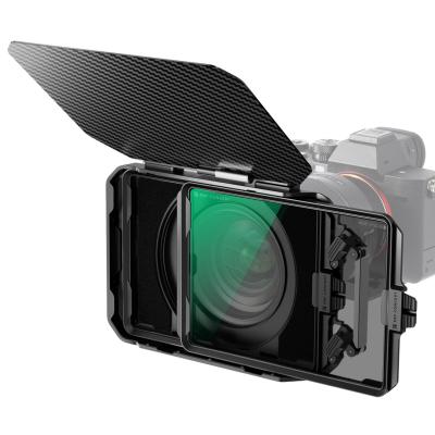 K&F Concept Mini Matte Box Lite con ND8 Filtro 4"x5,65", Bandiera Superiore Carbonio con 2 Vassoio Filtro 4''x5,65" per DSLR Fotocamere Mirrorless con Anello Adattatore Circolare 67/72/77/82/95mm